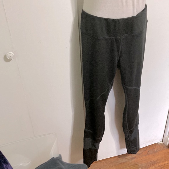 REEBOK Black with Mesh Yoga Running Workout Leggings Pants Womens Medium - Picture 5 of 15